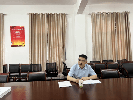 姚槐应到化学与环境工程学院督导一流学科建设和本科教育教学审核评估工作