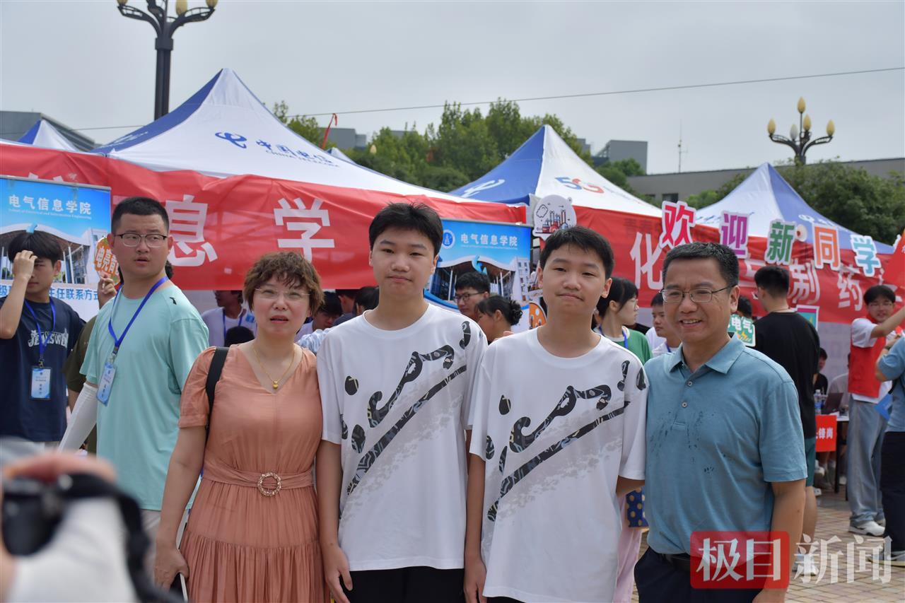 9ecc51170f3e2b30db66ea91daf033a6.jpg